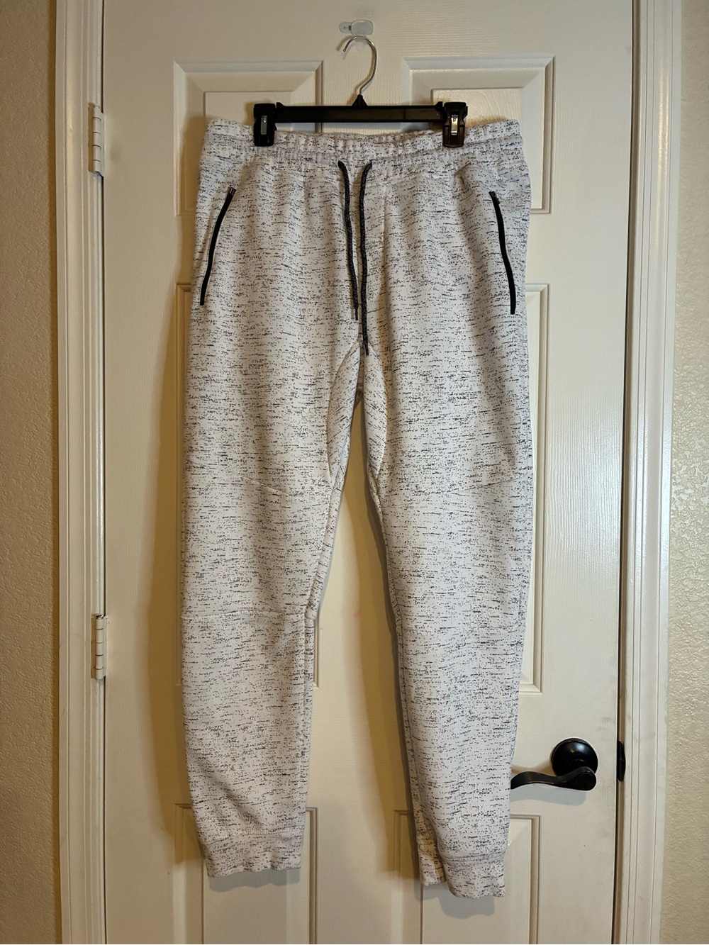Brooklyn Cloth Men's Heathered White Joggers with Black Trim